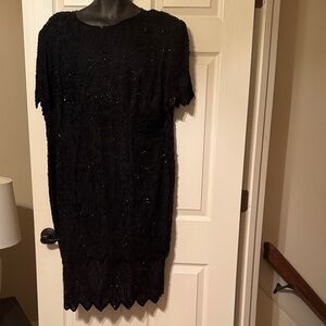 Stent vintage cocktail dress.Black Beaded Short-Sleeve Dress. Size 16